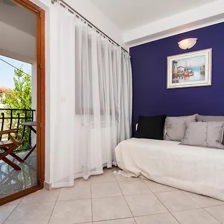 Vanda Apartment *