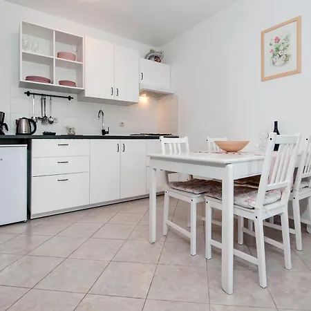 Vanda Apartment